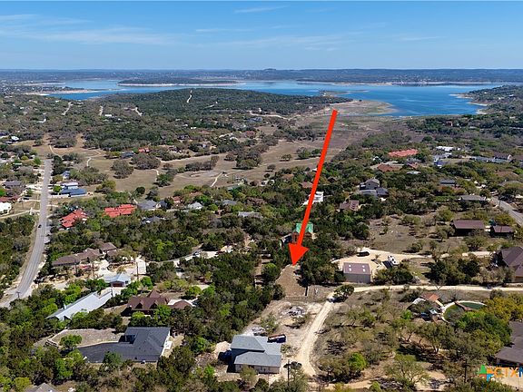 3rd image of 124 Calhoon Ct