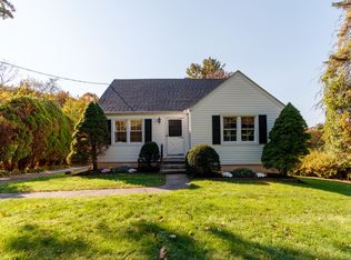 252 Parsonage Hill Rd, Northford, CT 06472