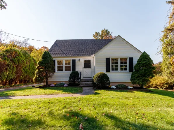 252 Parsonage Hill Road, North Branford, CT 06472