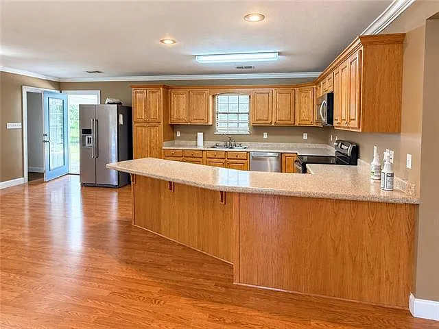 3 bed, 2.0 bath, 1428 sqft, $1,500 — Photo 4