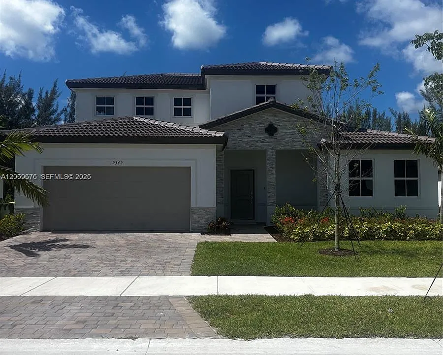 2342 SE 30th St