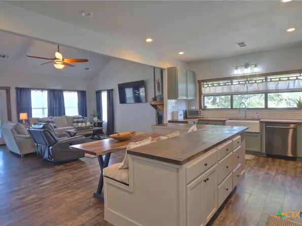 1651 Primrose Path, Canyon Lake, TX 78133