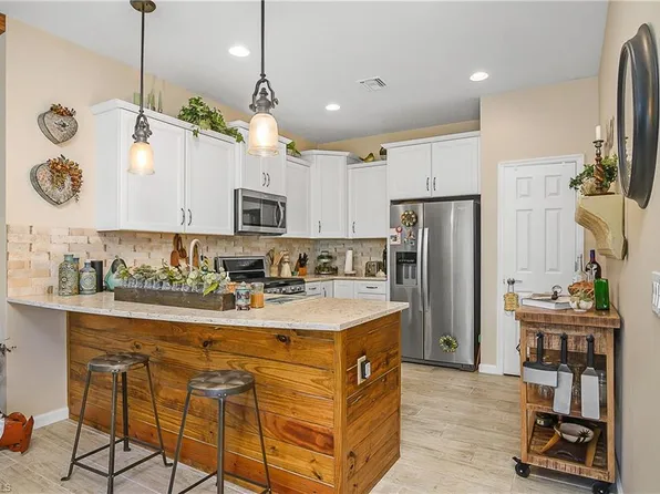 7642 Jacaranda LN, NAPLES, FL 34114