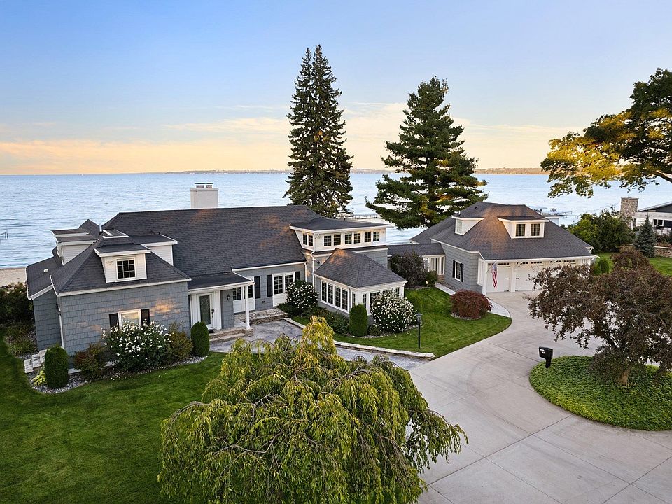 1st image of 743 Munson Ave