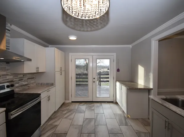 311 Clearbrook Dr, Danville, KY 40422