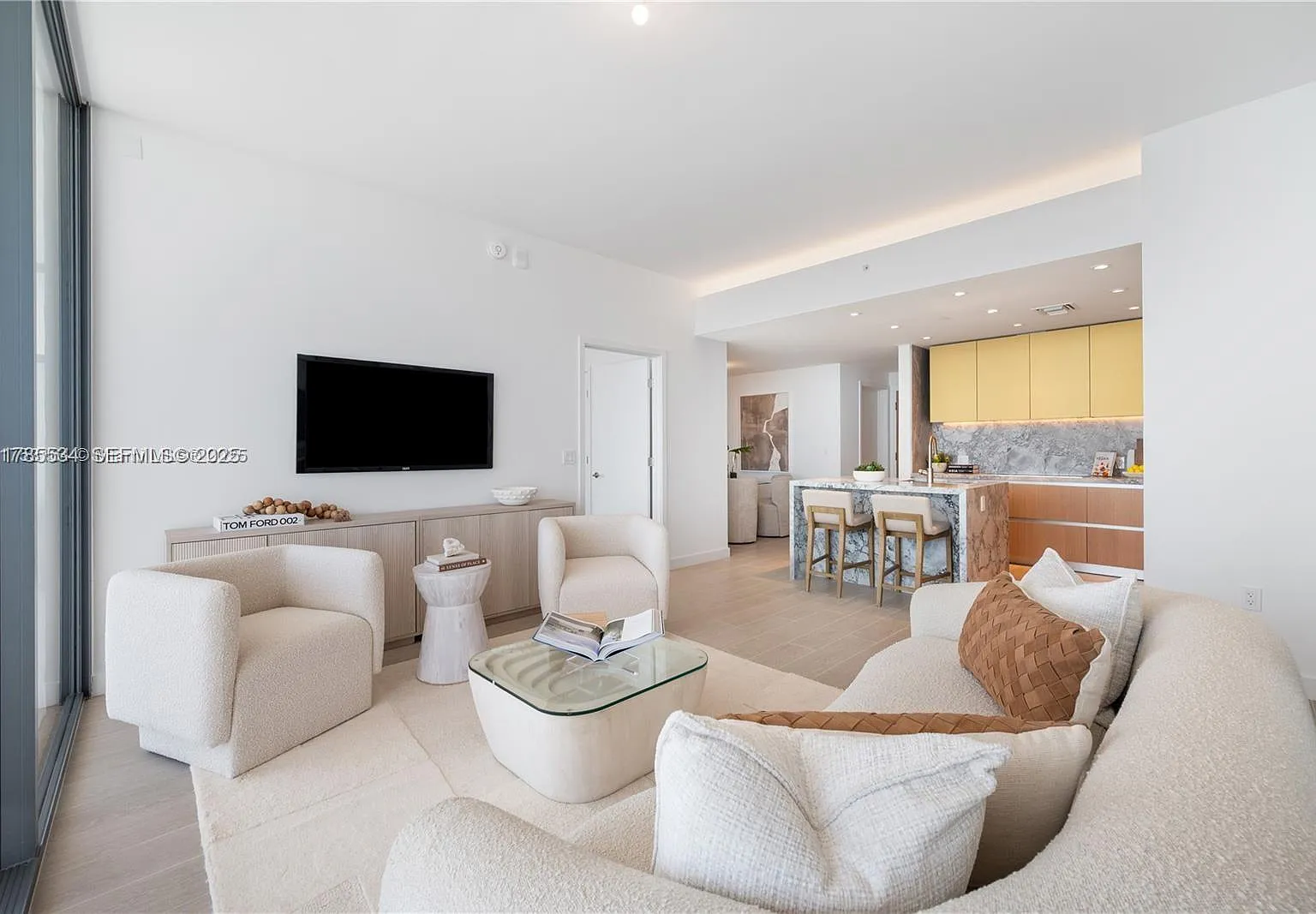 2 bed, 2.5 bath, 1434 sqft, $19,000 — Photo 3