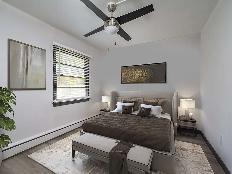 MarqueeVillage_Unit_212_004_Thanh