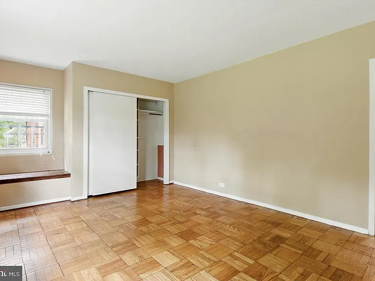 1006 Valley Dr — Photo 13