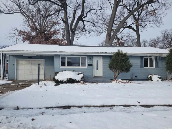 3709 Ardmore Trl, South Bend, IN 46628
