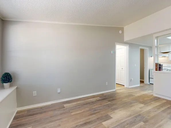 Canyon and Knox Landing Apartments