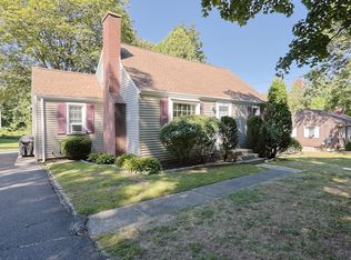582 Pleasant St, Marlborough, MA 01752