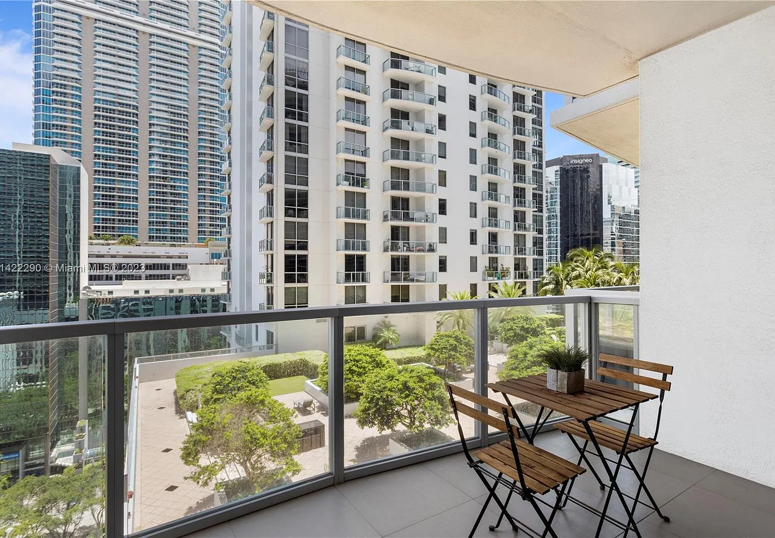 Studio, 613 sqft, $2,900 — Photo 2