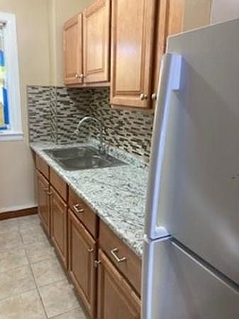 2nd image of 158 Irving St Unit 3