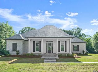 10290 Bayou Xing, Saint Amant, LA 70774