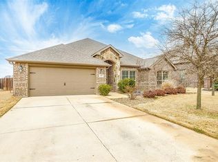 1148 Sapphire Ln, Joshua, TX 76058