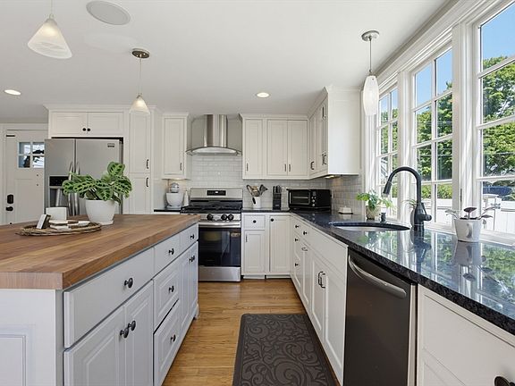 5th image of 166 Southville Rd #A