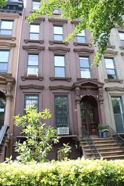 1st image of 204 Park Pl APT 3