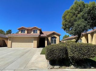 43821 Silver Bow Rd, Lancaster, CA 93535