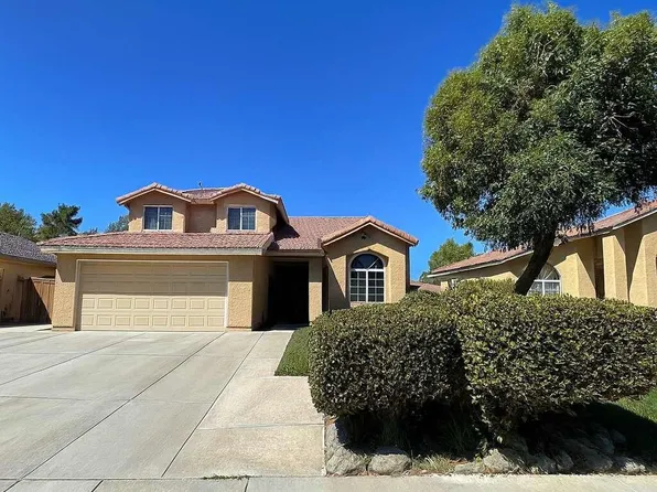 43821 Silver Bow Rd, Lancaster, CA 93535