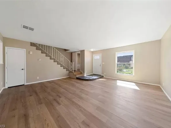 3448 Monte Carlo Dr, Las Vegas, NV 89121