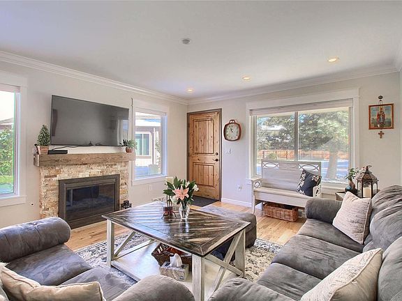 2nd image of 1703 S Kline Way