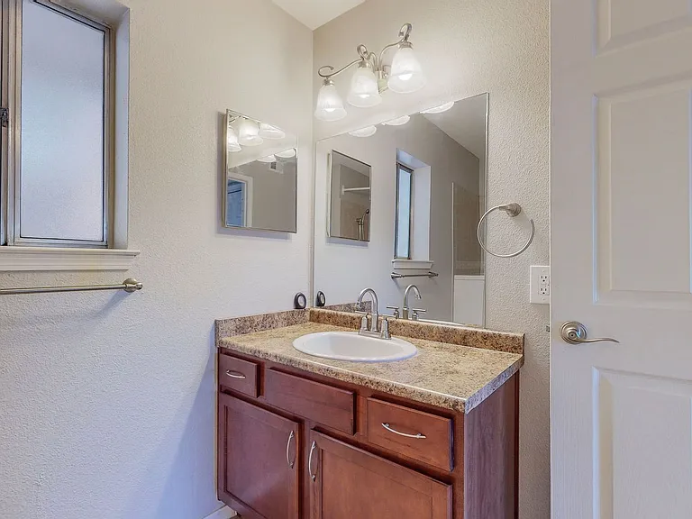 4200 Montgomery Blvd NE #108 — Photo 25