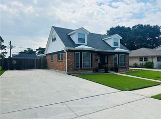 745 Goucher St, Gretna, LA 70056