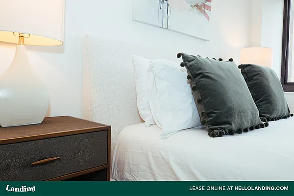 Rented by Landing | media 33