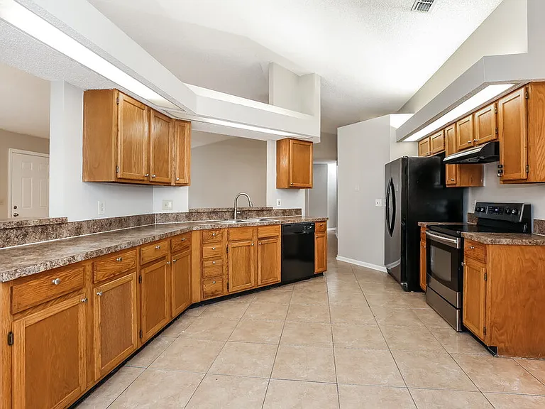 3379 Deerfield Pointe Dr — Photo 9