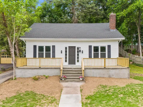 452 New Haven Avenue, Derby, CT 06418