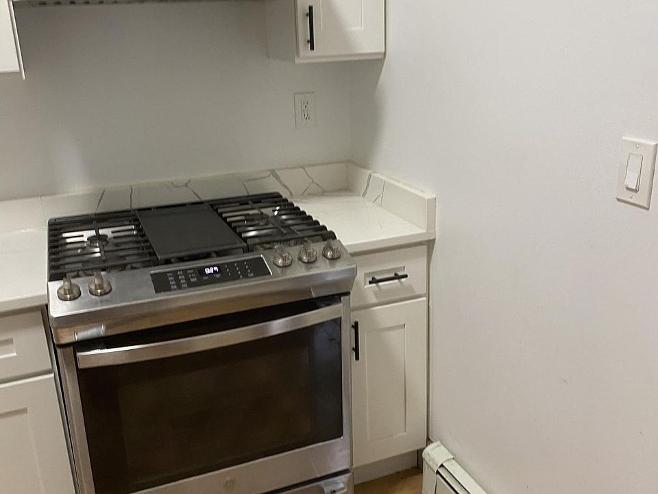 1st image of 363 Crescent St #2