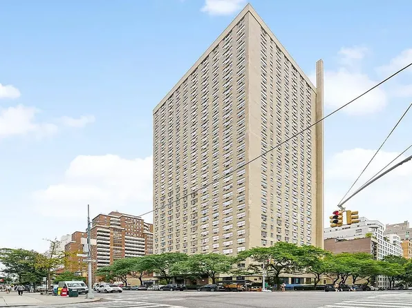 1520 York Ave, New York, NY