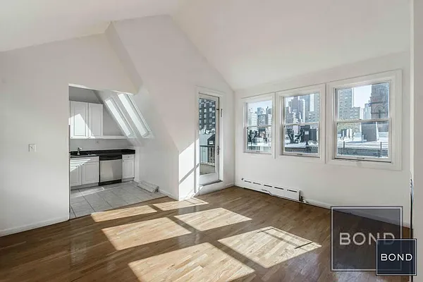 Rented by Bond New York | media 13