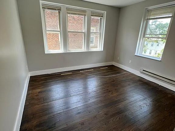 3rd image of 66 Norton St #35