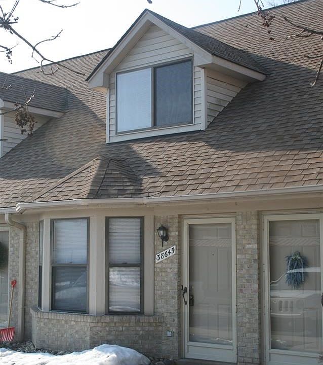 1st image of 38645 Wellington Dr