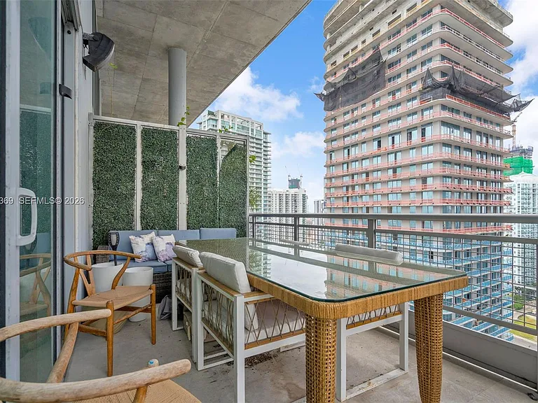 690 SW 1st Ct #Penthouse II16 — Photo 17
