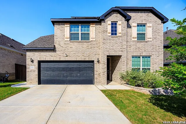 4 bed, 3.5 bath, 3683 sqft, $3,395 — Photo 2
