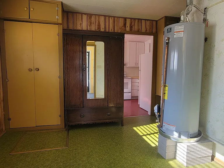 727 Clover Ave — Photo 11