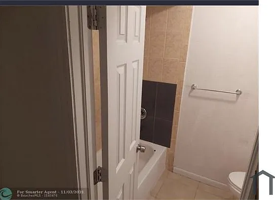 2810 NW 55th Ave #2A — Photo 14