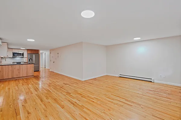 Sold by Daniel Gale Sotheby's International Realty | media 6