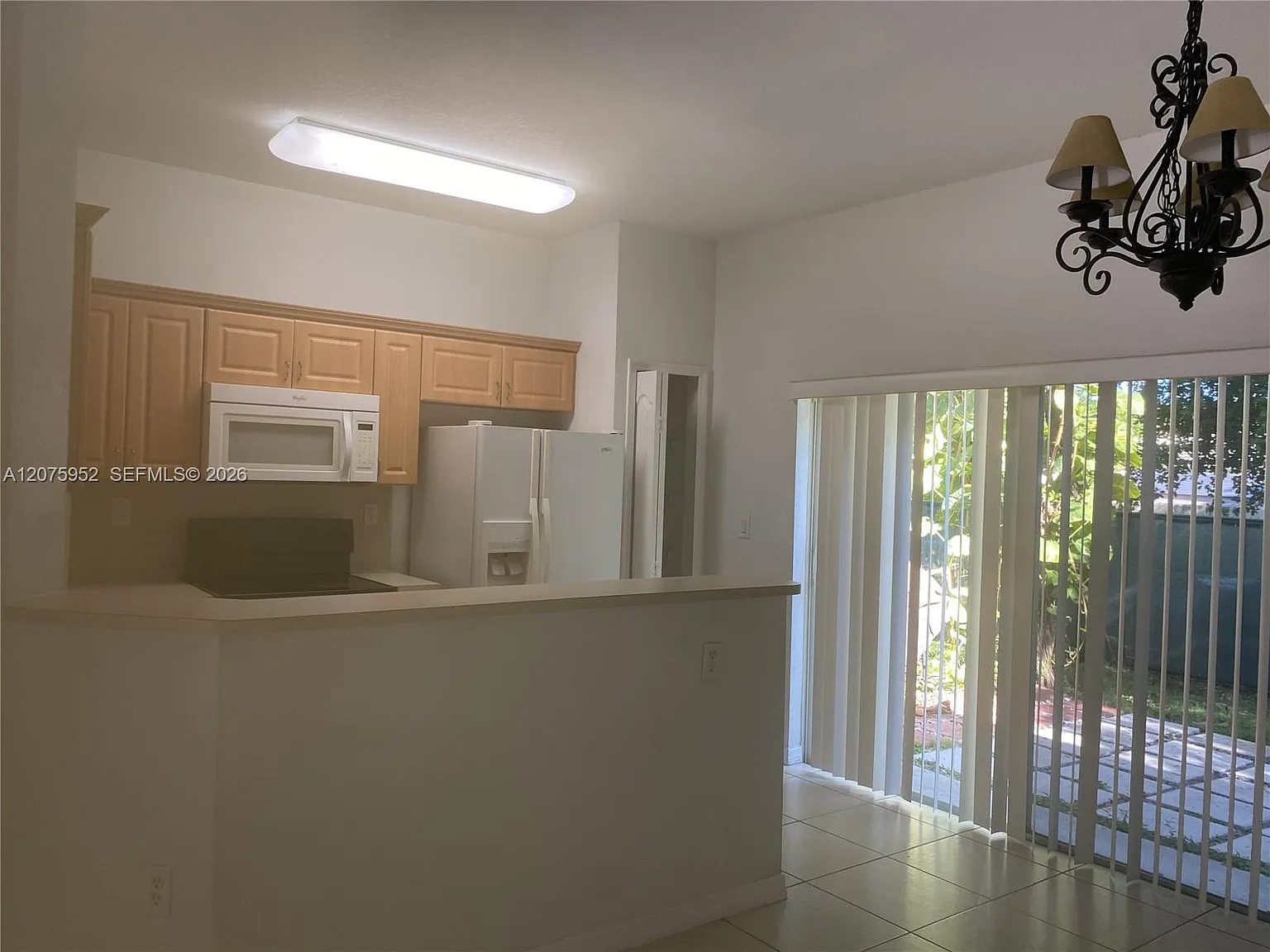 Century Park Condo No 2 — Photo 3