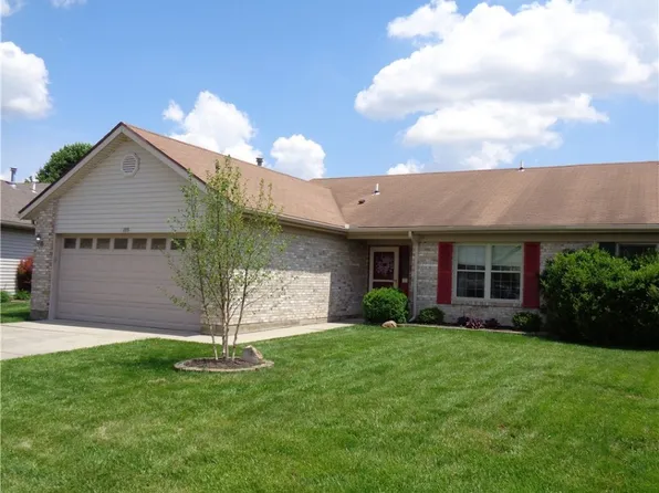 105 Brumbaugh Ct, Englewood, OH 45322