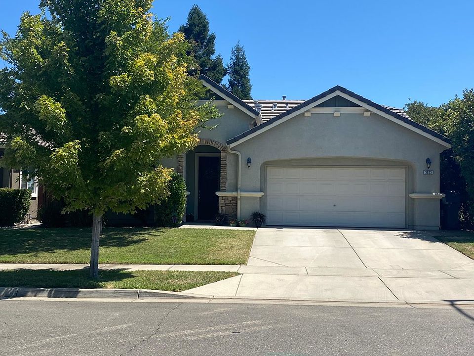1st image of 3813 Rue Dr