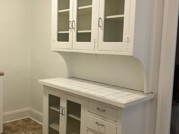 2nd image of 2304 Harriet Ave #203