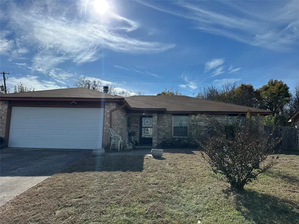 841 Annapolis Dr, Fort Worth, TX 76108