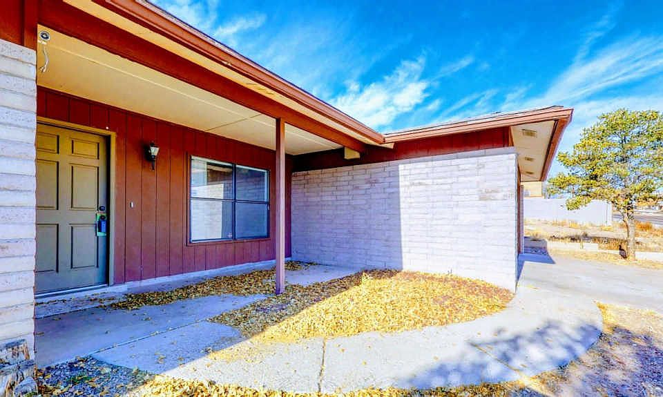 1st image of 1115 Atrisco Dr NW
