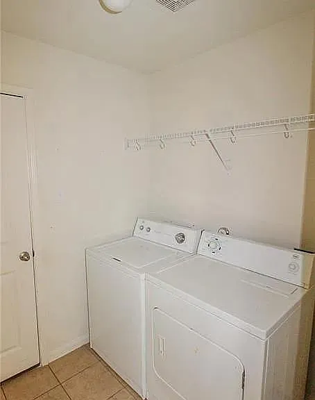 221 Millers Loop — Photo 9