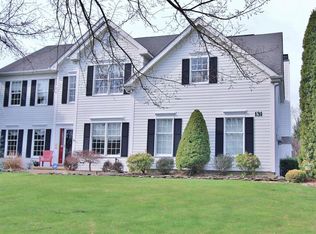 131 Round Hill Dr, Freehold, NJ