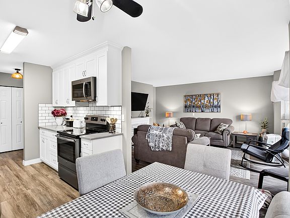 5th image of 12296 224th St #23
