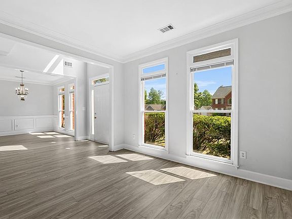 4th image of 3255 Oak Hampton Way